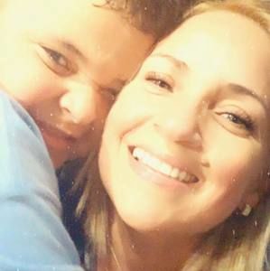 Meet your Posher, Yolanda